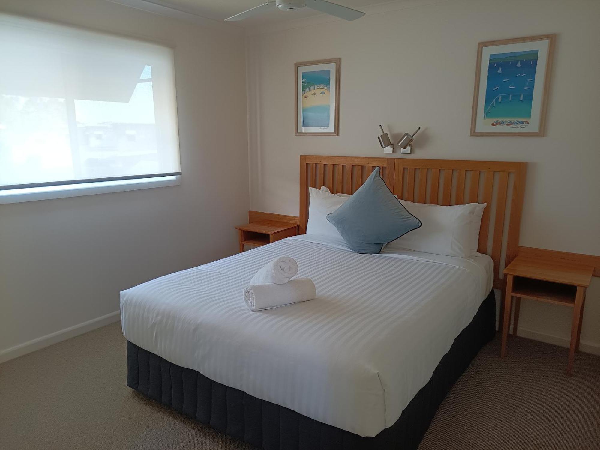 Captains Cove Resort - Waterfront Apartments Paynesville Exterior photo